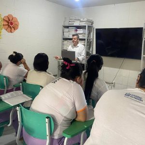 Juliana Borba participou de ação em presídio de Campina Grande (PB)