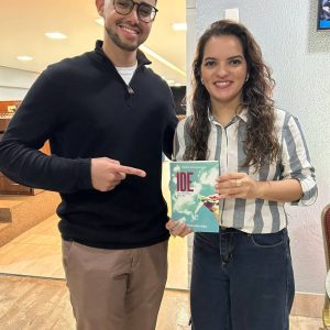 Luana Mayara lançou terceiro livro com foco em evangelismo