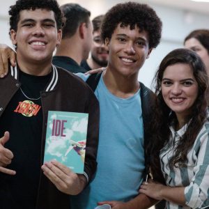 Luana Mayara lançou terceiro livro com foco em evangelismo