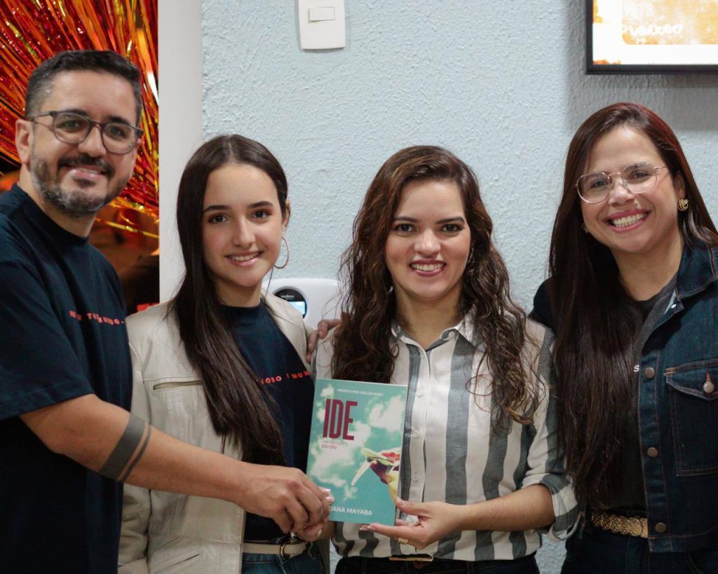 Luana Mayara lançou terceiro livro com foco em evangelismo