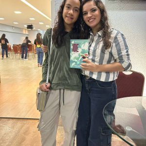 Luana Mayara lançou terceiro livro com foco em evangelismo