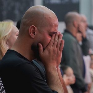 Histórias de restauração emocionaram durante batismo em RS