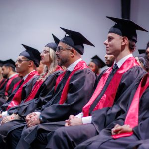 Escola Bíblica em Orlando graduou 49 novos alunos