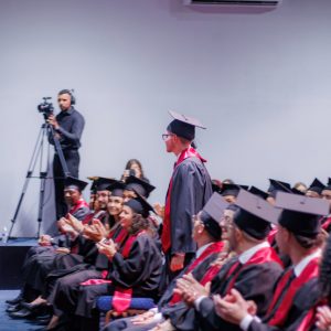 Escola Bíblica em Orlando graduou 49 novos alunos