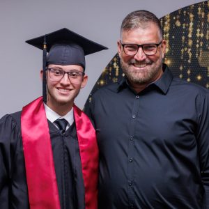 Escola Bíblica em Orlando graduou 49 novos alunos