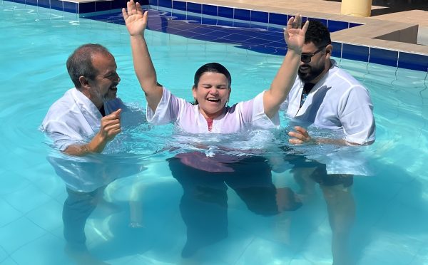 Batismo nas águas em Boqueirão (PB)