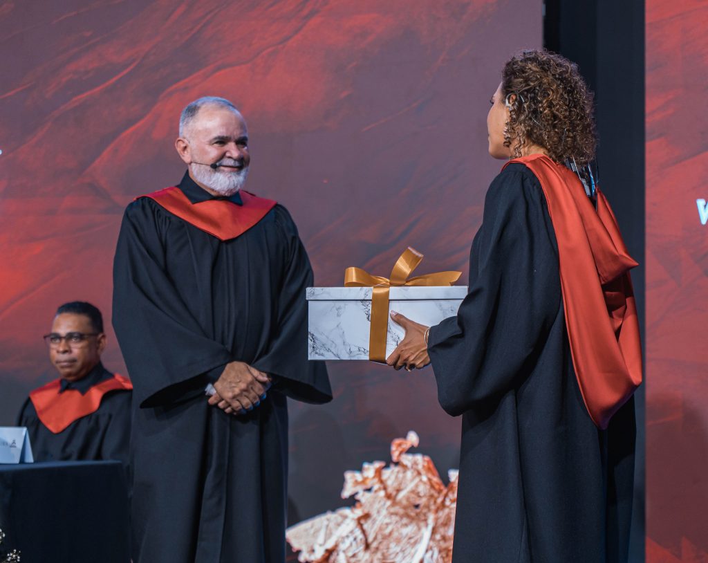 Em clima de festa, alunos celebraram formatura em Leiria (PT)