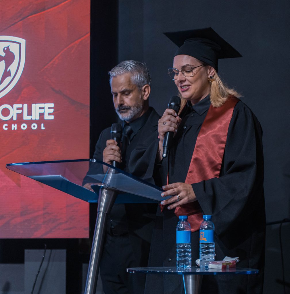 Em clima de festa, alunos celebraram formatura em Leiria (PT)