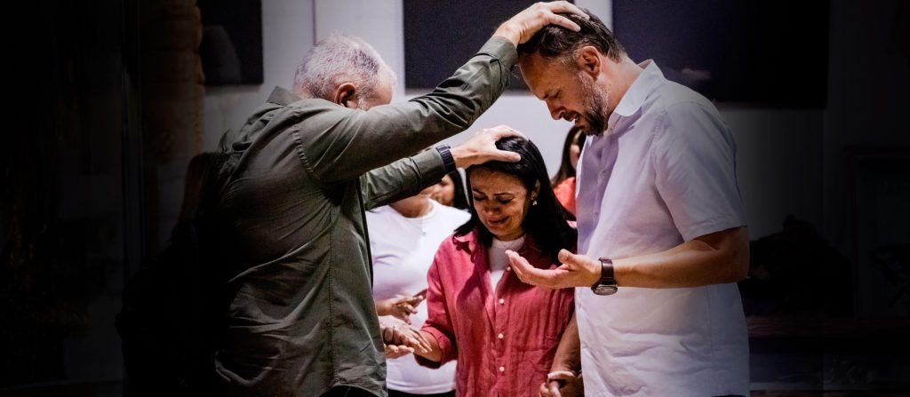 Visita de Guto Emery na igreja em Madrid, Espanha