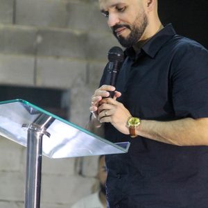 Aniversário de 8 anos foi marcado por testemunhos de milagres