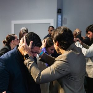 Última noite revelou como ser fiéis e unidos com alegria
