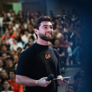 Juventude Verbo da Vida está sendo forjada para avançar

