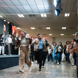 Festa da fé termina com ministros fluindo no Espírito