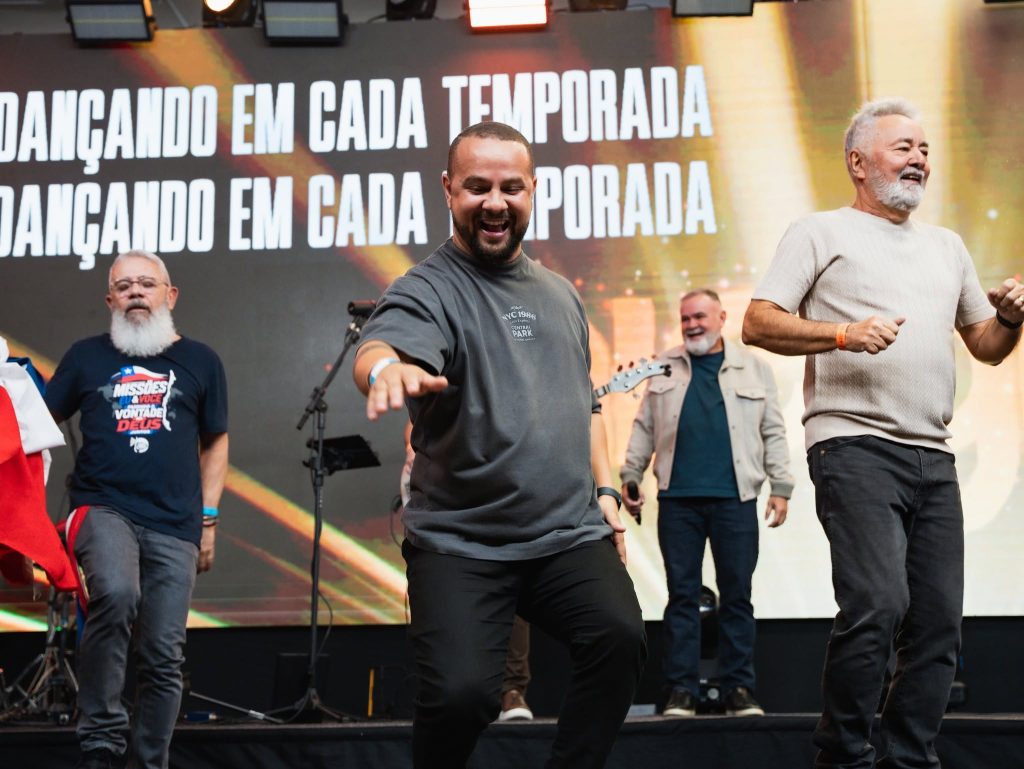 Festa da fé termina com ministros fluindo no Espírito