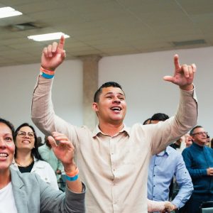 Festa da fé termina com ministros fluindo no Espírito