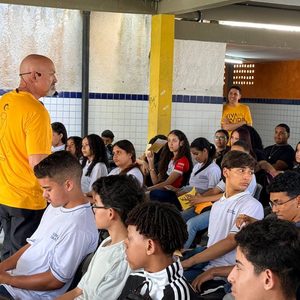 Projetos levam esperança a estudantes no Setembro Amarelo