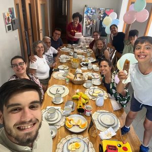 Da Comunicação ao campo: missionária serve em Portugal