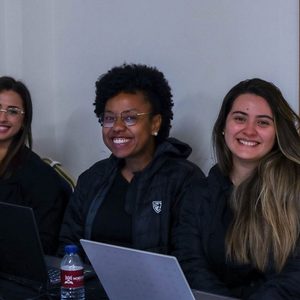 Da Comunicação ao campo: missionária serve em Portugal