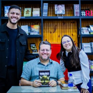 Fé e superação inspiraram novo livro de Anderson Laignier