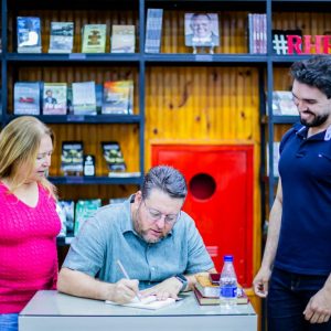 Fé e superação inspiraram novo livro de Anderson Laignier
