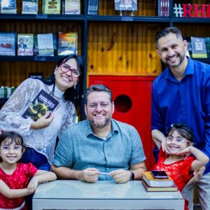 Fé e superação inspiraram novo livro de Anderson Laignier