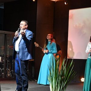 Entre pilchas e fé, igreja gaúcha comemorou 9 anos


