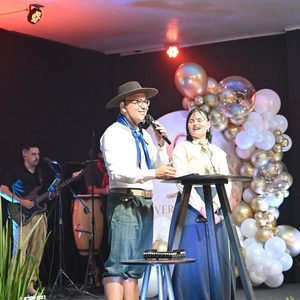 Entre pilchas e fé, igreja gaúcha comemorou 9 anos

