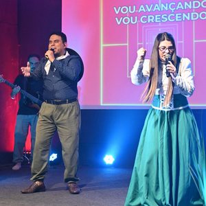 Entre pilchas e fé, igreja gaúcha comemorou 9 anos

