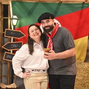 Entre pilchas e fé, igreja gaúcha comemorou 9 anos

