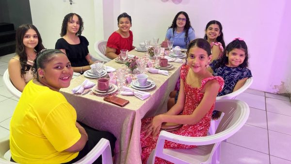 Cha-das-Princesas-ensinou-sobre-identidade-e-o-papel-da-familia.j