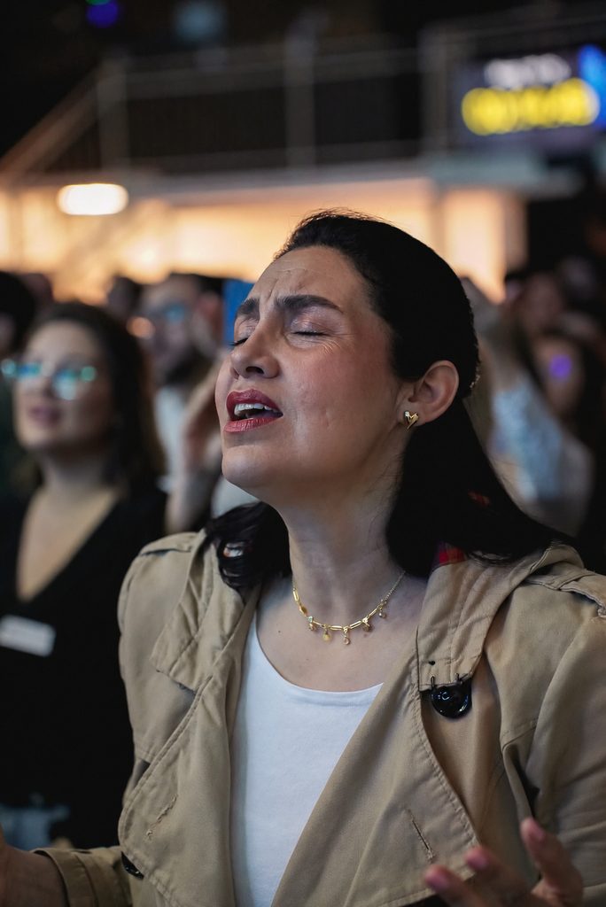 Culto no Sul foi marcado por histórias de rompimento